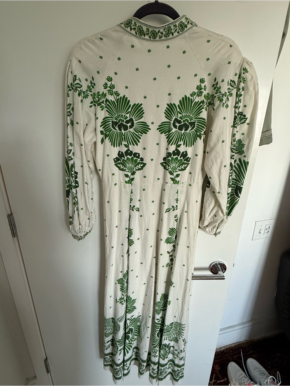 FARM Rio Cream Maxi Dress with Green Floral Print like NEW - Picture 3 of 3